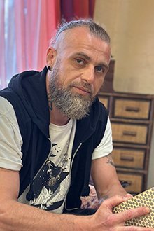 Артур Ніколенко